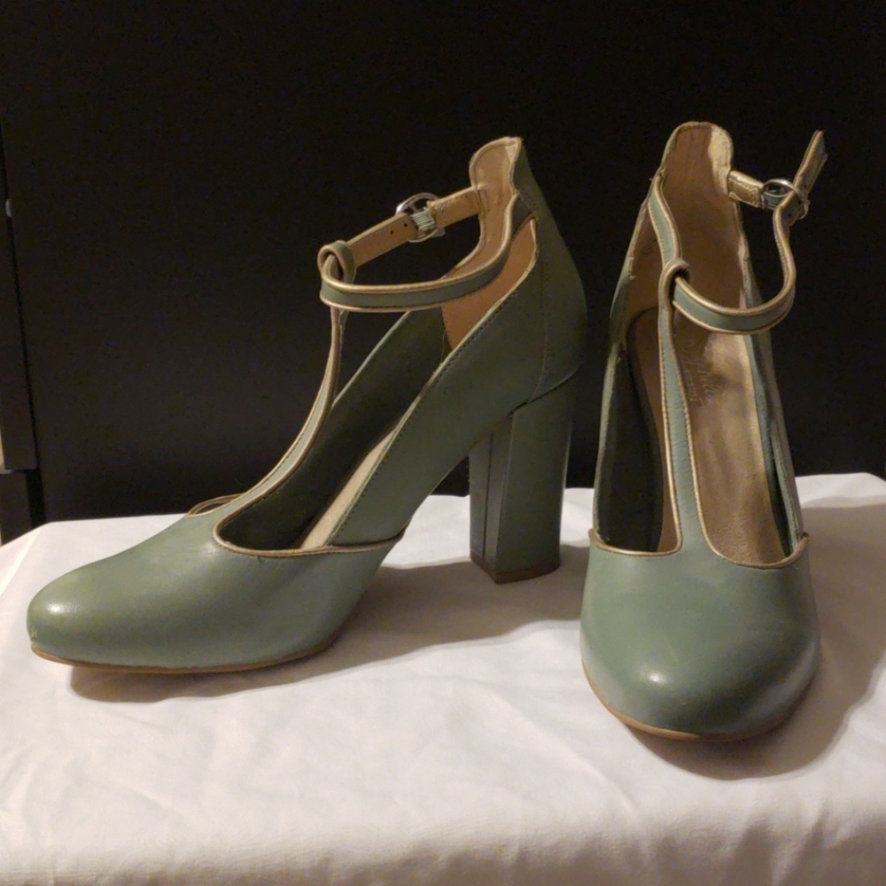 Seychelles Heels